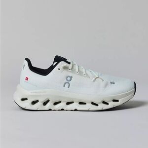 ON Women's Cloud Cloudtilt Running Shoes - Pearl/Ice Zendaya 3WE10052531